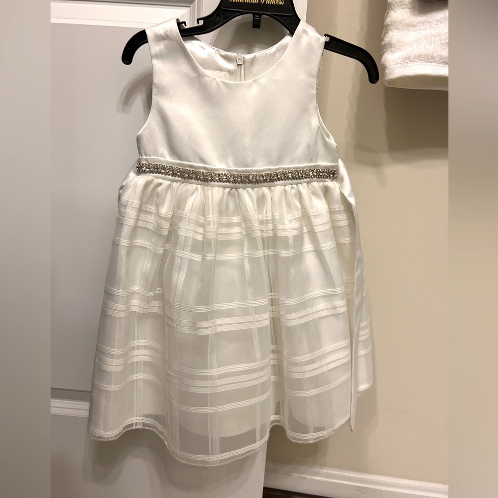 2T flower girl dress/fancy dress w/ tulle bottom & jewel embellished waistline